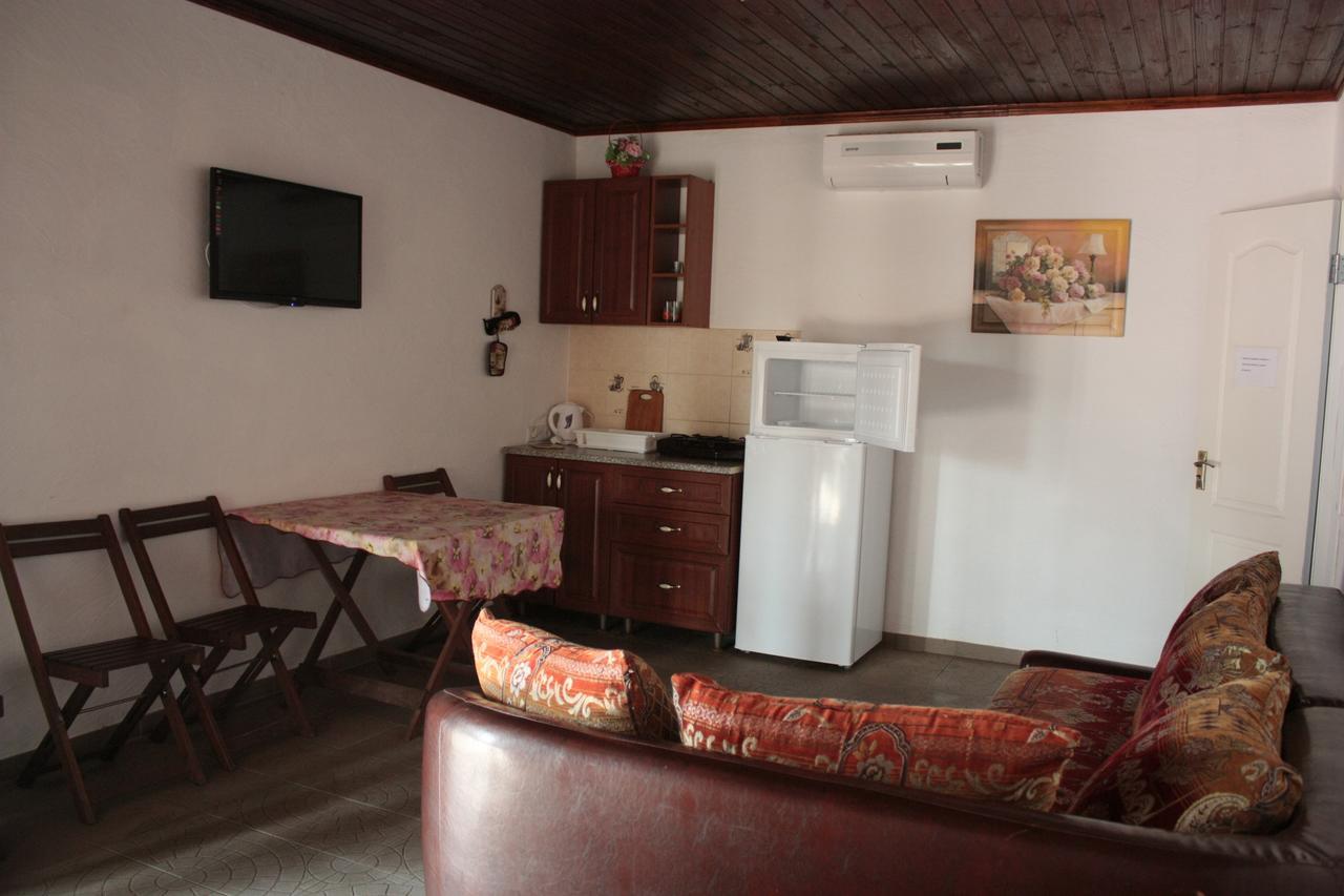 Akvitaniya Mini-Hotel Zatoka Exterior foto